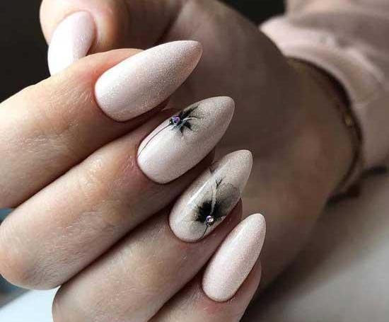 عکس طرح ناخن ذوزنقه
