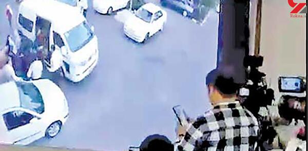 عکس مهسا امینی در ماشین گشت ارشاد