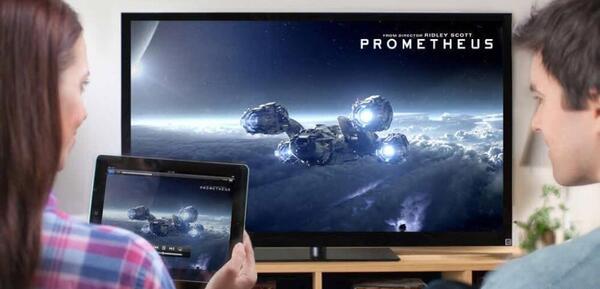 عکس انداختن تصویر گوشی اپل روی تلویزیون