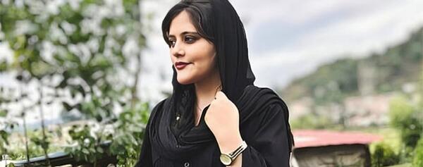 عکس دکتر مهسا امینی زاده