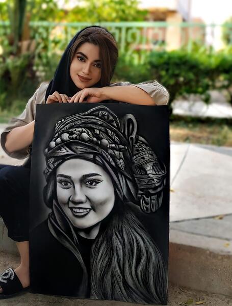 عکس نقاشی سیاه قلم هایپر