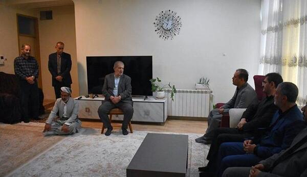 عکس مهسا امینی خانوادگی