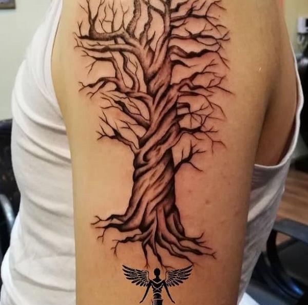 عکس تاتو روی دست درخت