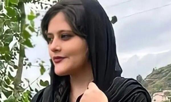 عکس مهسا امینی در لباس کردی