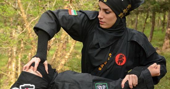 عکس فیک دختر رزمی کار