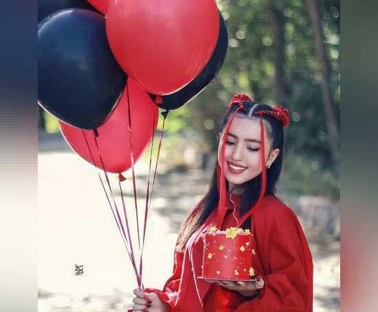 عکس ژست عکاسی تولد دختر با حجاب