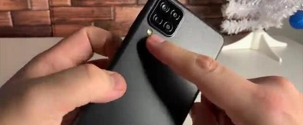 عکس گوشی a12 اثر انگشت