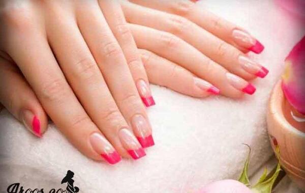 عکس مدل ناخن فرنچ زرشکی