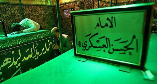 عکس داخل ضریح امام حسن عسکری