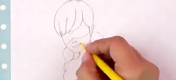 عکس نقاشی دختر کفشدوزکی و گربه سیاه