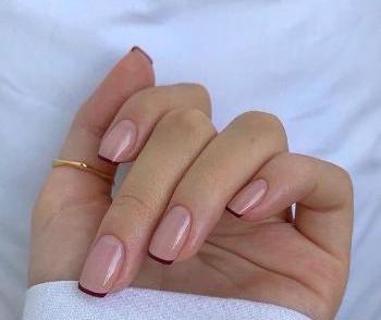 عکس مدل ناخن فرنچ کوتاه رنگی