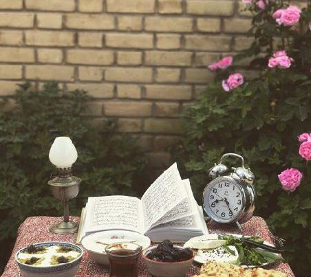 عکس از سفره افطاری ساده