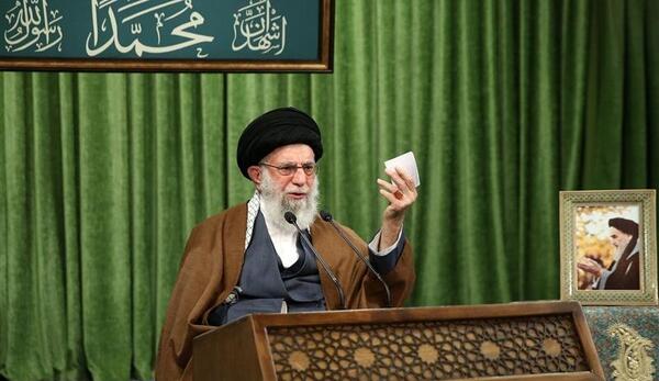 عکس رهبر فضای مجازی