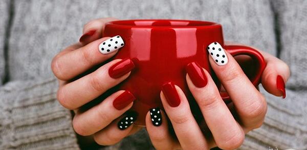 عکس مدل لاک ژل ناخن قرمز