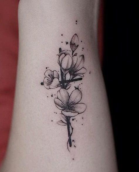 عکس تاتو روی دست شاهین نجفی