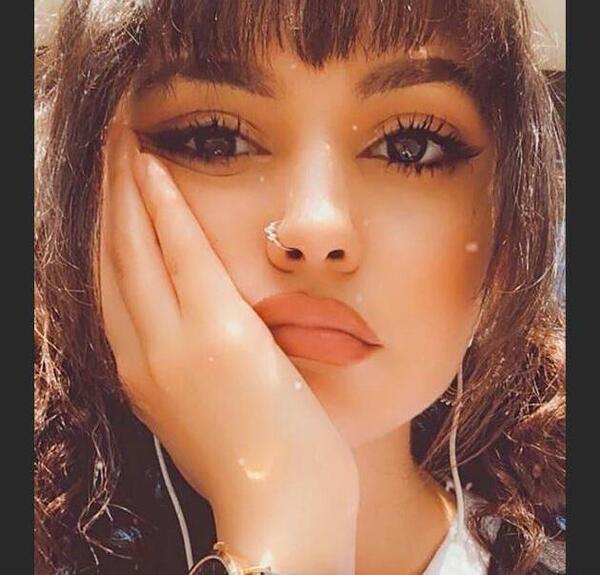 عکس صورت دختر فیک برای پروفایل