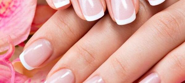 عکس طرح ناخن فرنچ شیک