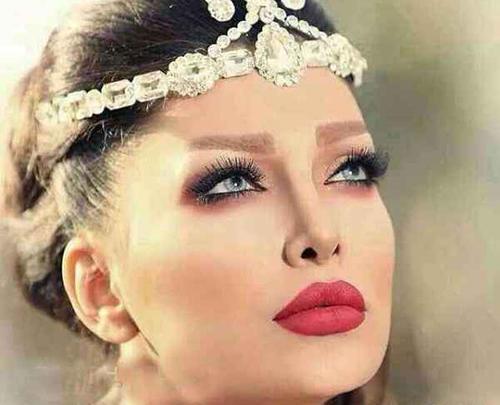 عکس شینیون مو و میکاپ صورت