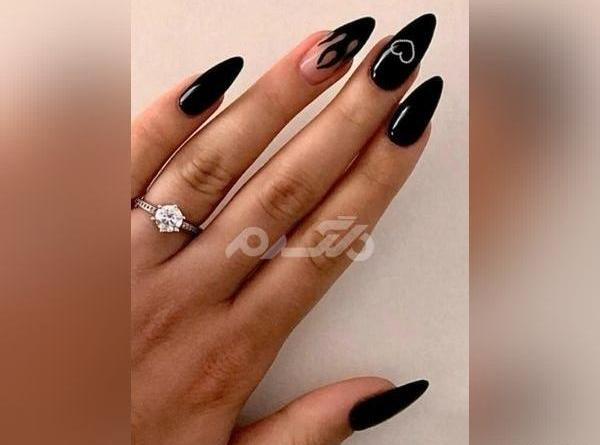 عکس طرح ناخن فرنچ مشکی