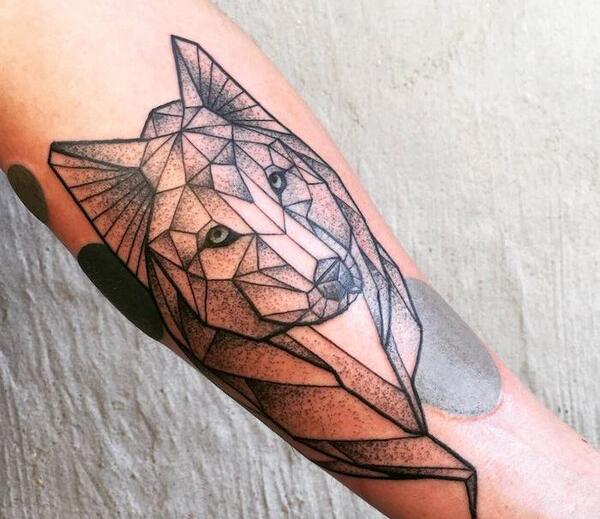 عکس تتو مینیمال با مفهوم
