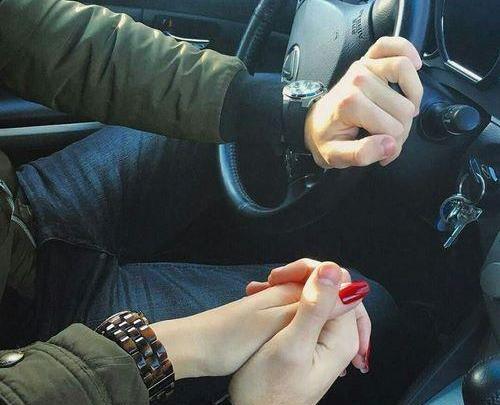 مدل عکس دست دونفره با حلقه