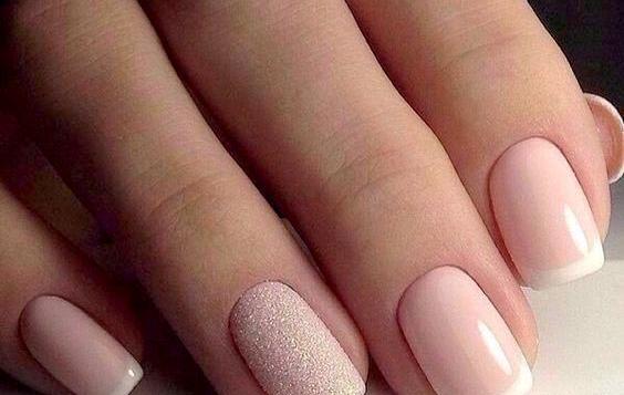 عکس مدل ناخن فرنچ کوتاه
