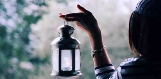 عکس پروفایل دخترانه غمگین بدون متن