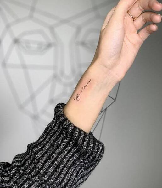عکس تاتو روی دست مردانه ساده