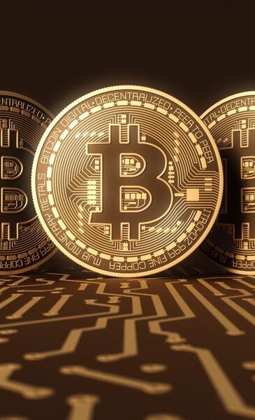 عکس بیت کوین و دلار