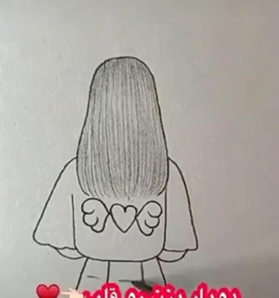 عکس نقاشی دختر ساده و اسان از پشت