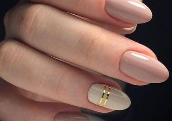 عکس مدل ناخن فرنچ کوتاه گرد