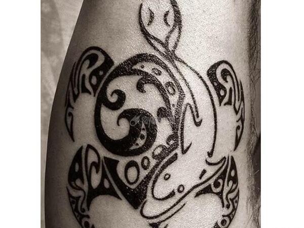عکس تاتو روی دست جمله