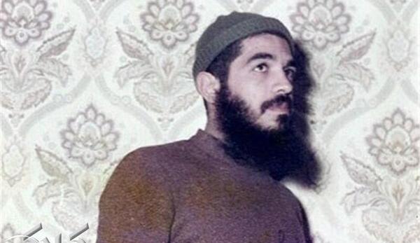 عکس شهید ابراهیم هادی با لباس مشکی