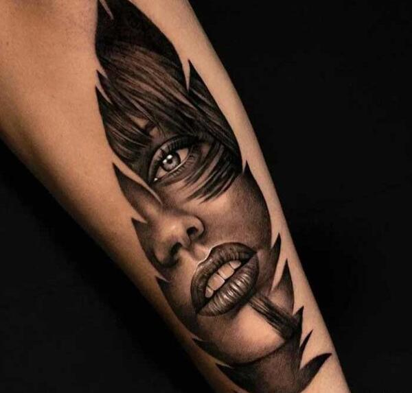 عکس تاتو روی دست رخ