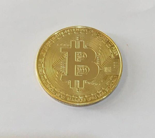 عکس سکه ی بیت کوین