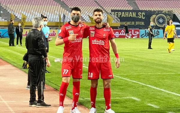 عکس خالکوبی روی دست سعید آقایی