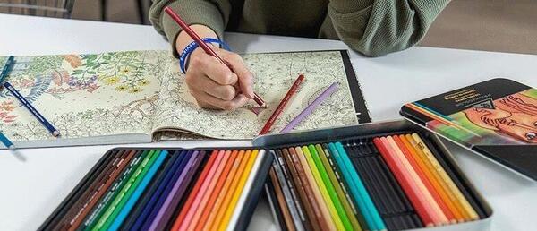عکس نقاشی زیبا مداد رنگی