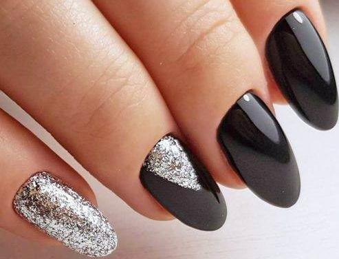 عکس طرح ناخن نقره ای مشکی