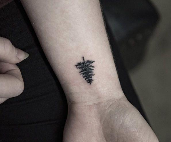 عکس تاتو روی دست پسرانه