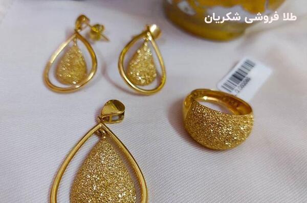 عکس داخل طلا فروشی