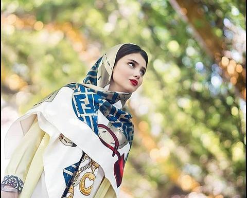 عکس فیک دختر قد بلند