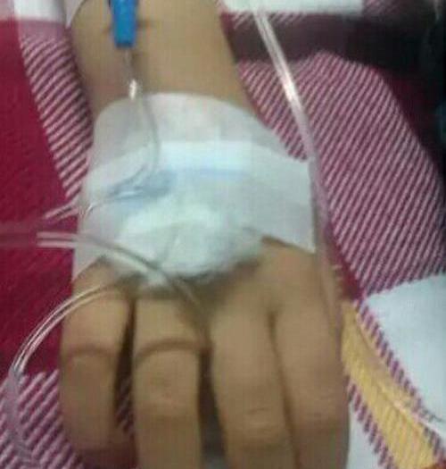 عکس سرم دست دختر نی نی سایت
