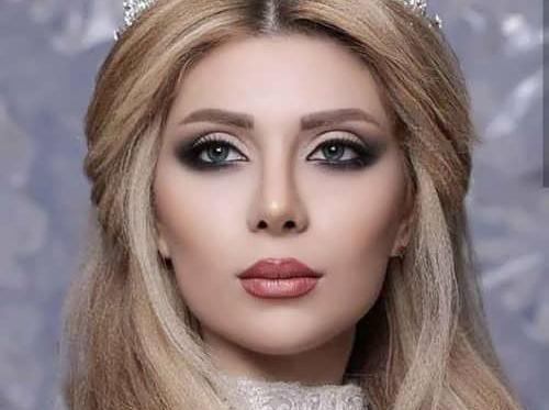 عکس شینیون مو فرق وسط