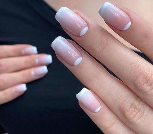 عکس مدل ناخن هلالی