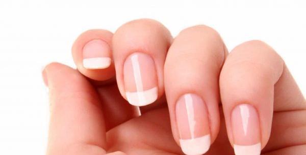 عکس مدل ناخن هلالی
