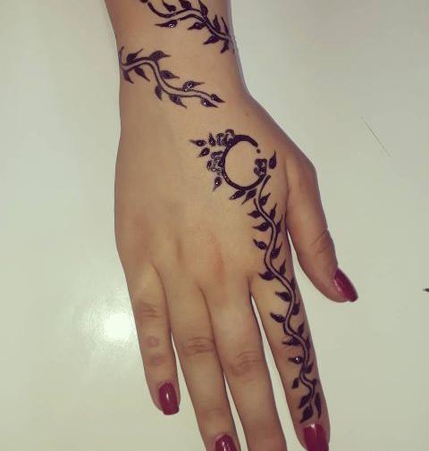 عکس مدل تاتو حنا زنانه