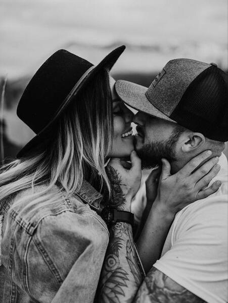 عکس عاشقانه فانتزی سیاه سفید