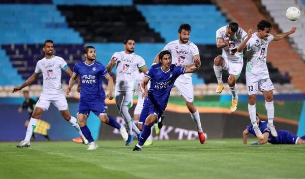 عکس بازی استقلال و ذوب اهن