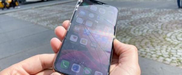 عکس گوشی اپل خرد شده
