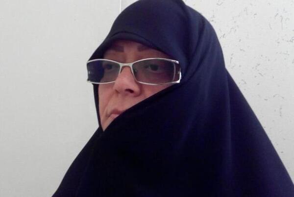 عکس خواهر شهید ابراهیم هادی